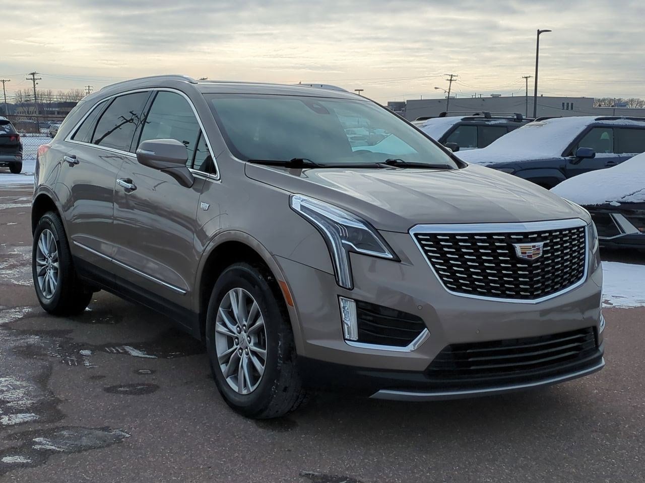 Thumbnail: 2023 Cadillac XT5 - 8