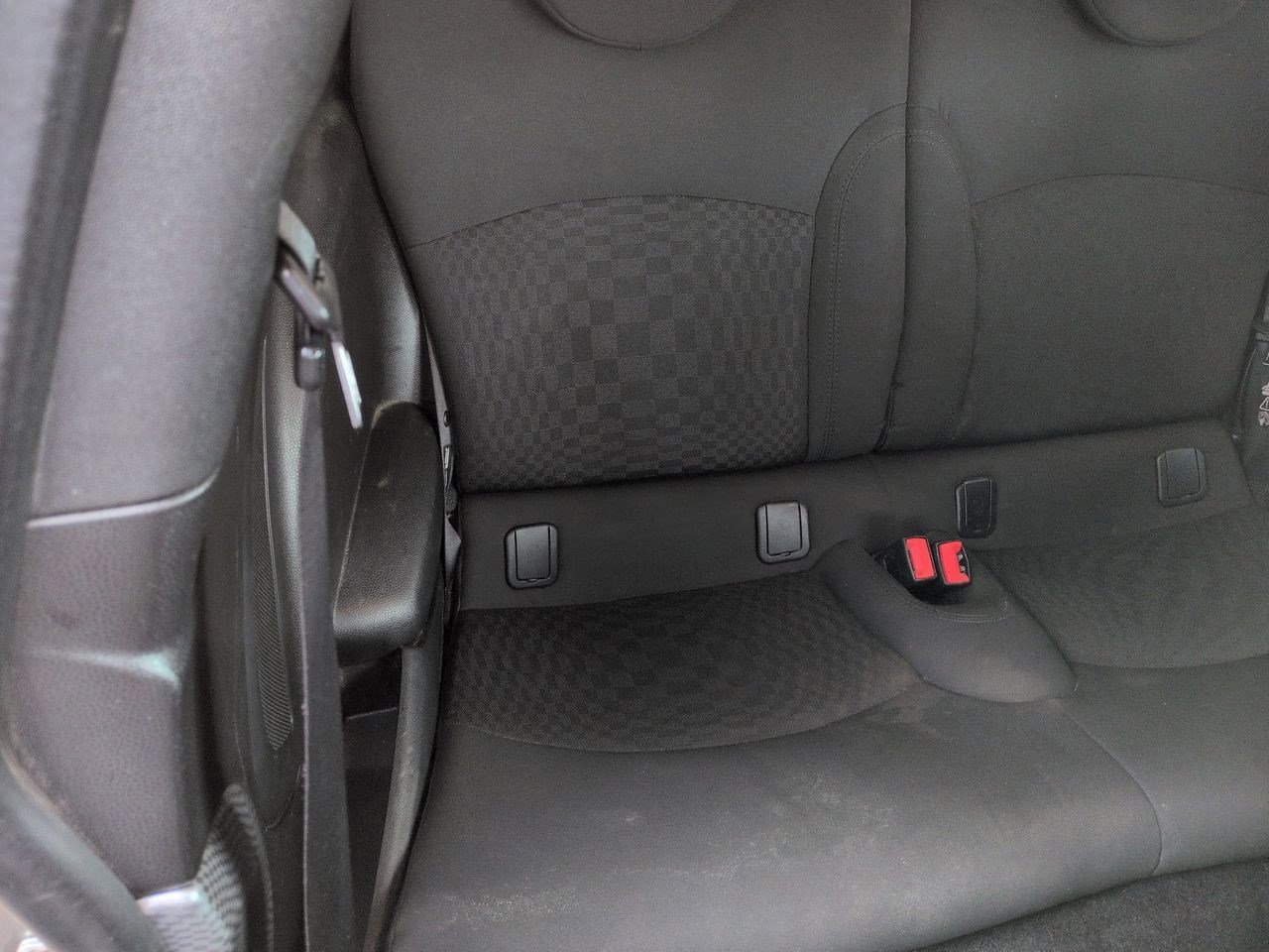 Thumbnail: 2009 MINI Cooper Hardtop - 17