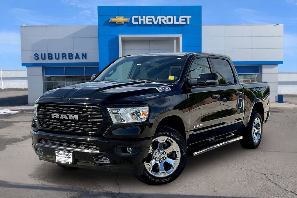 2024 RAM 1500 Big Horn/Lone Star 4x4 Crew Cab 5'7's photo