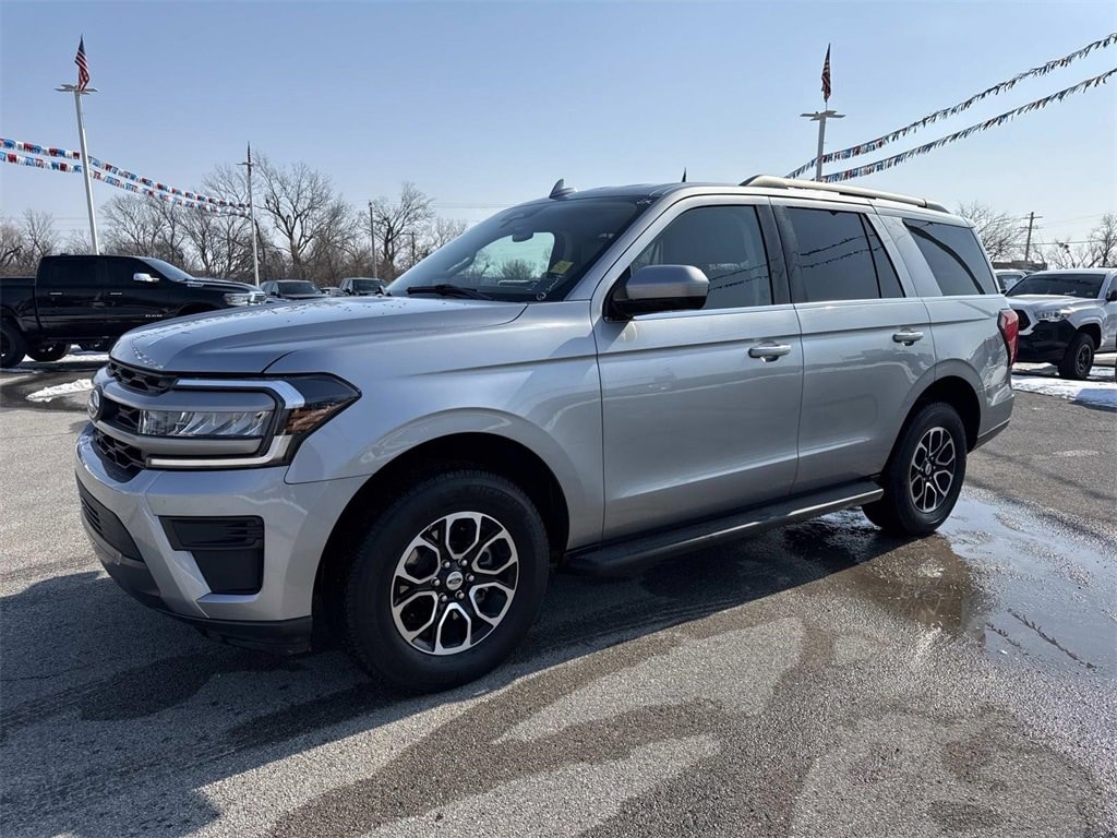 Used 2024 Ford Expedition XLT