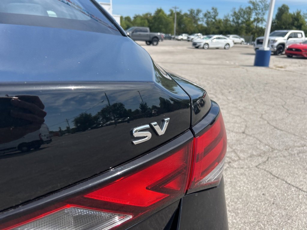 2024 Nissan Sentra SV photo 4