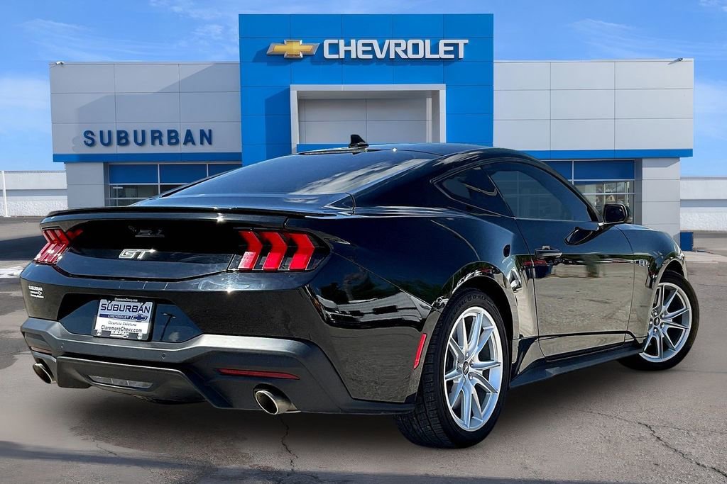 2024 Ford Mustang GT Premium - Photo 2