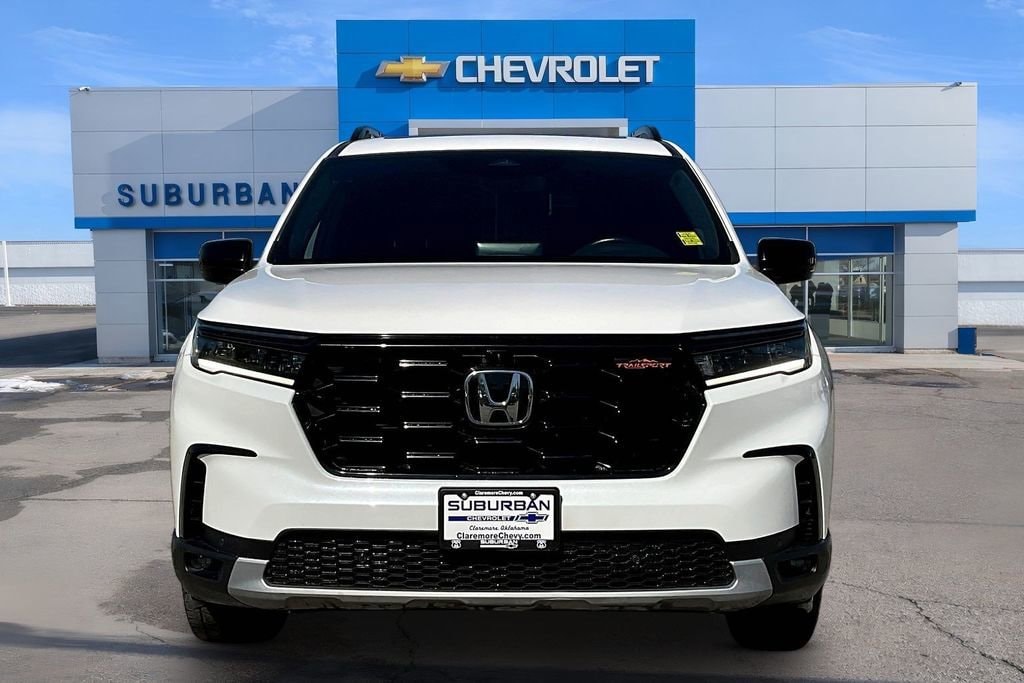 Used 2025 Honda Pilot TrailSport