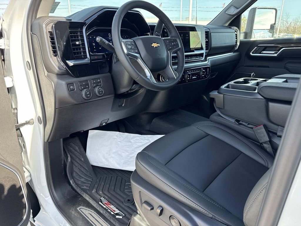 2026 Chevrolet Silverado 2500 HD LT - Photo 9