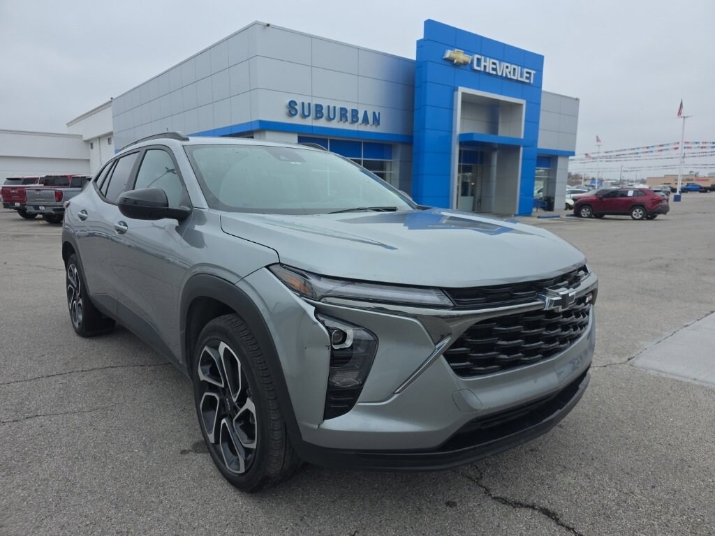 Used 2025 Chevrolet Trax 2RS SUV