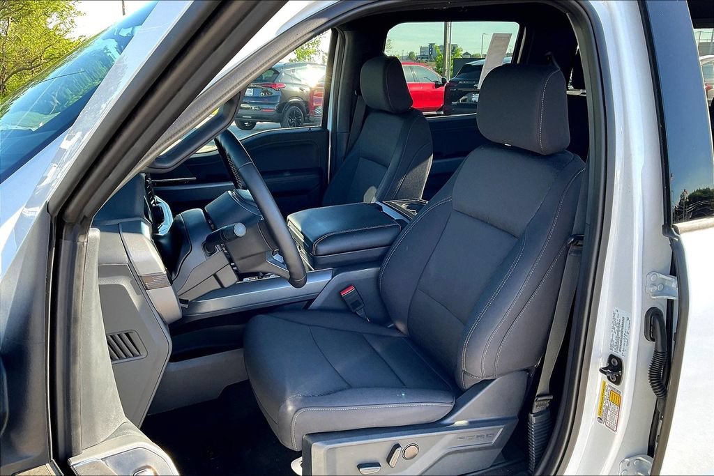 2025 Ford F-150 XLT - Photo 23