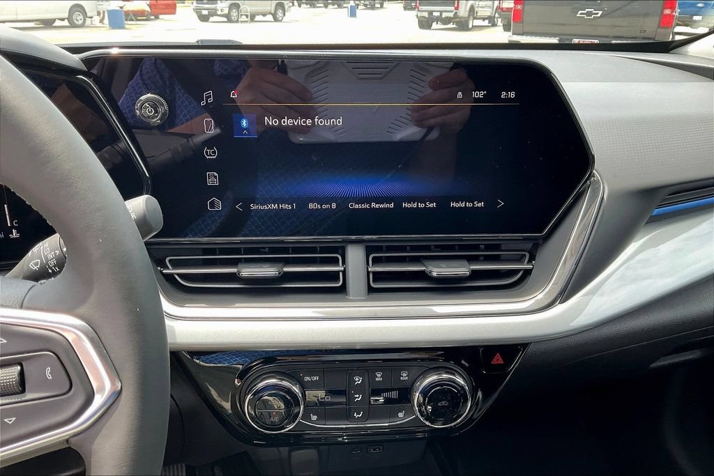 2026 Chevrolet Trax LT - Photo 15