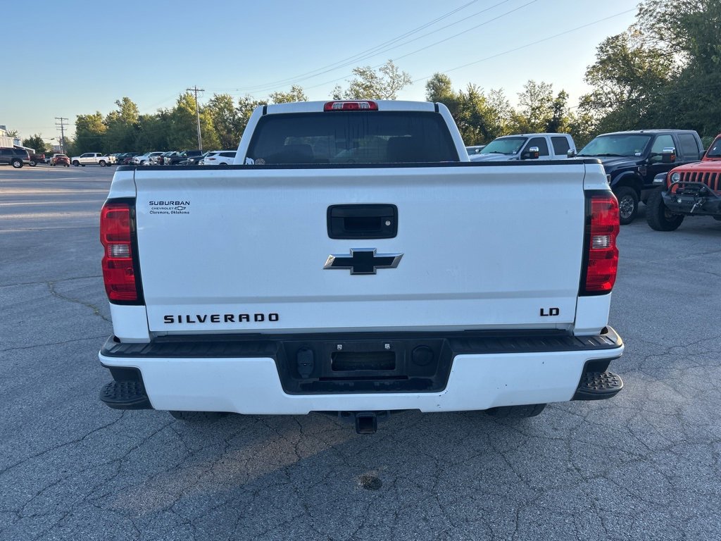2019 Chevrolet Silverado LT photo 3