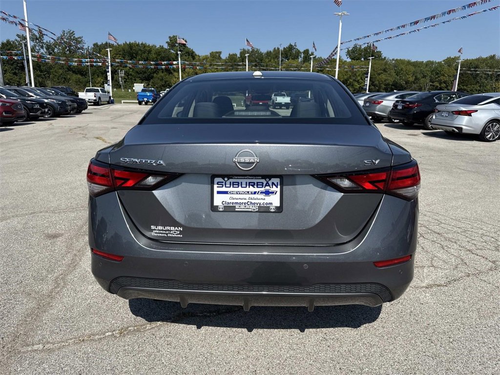 2024 Nissan Sentra SV photo 3