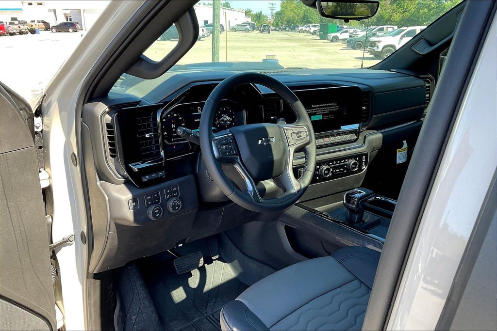 2026 Chevrolet Silverado 1500 ZR2 - Photo 8