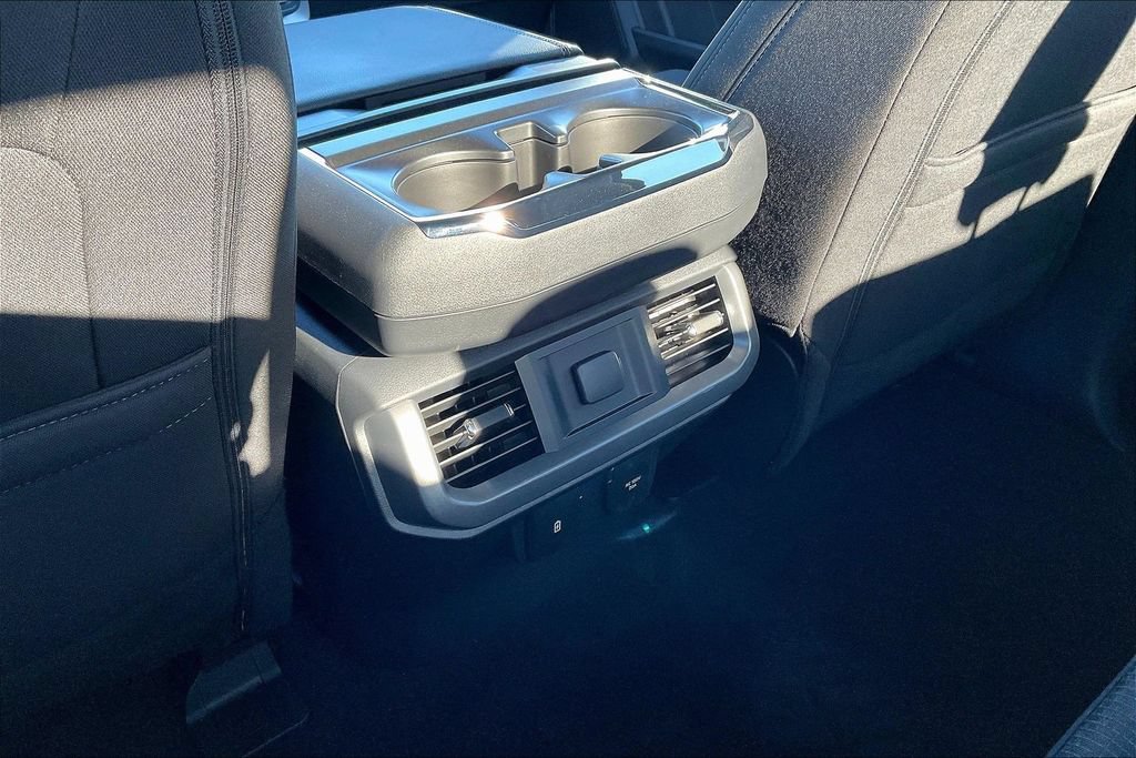 2025 Ford F-150 XLT - Photo 22