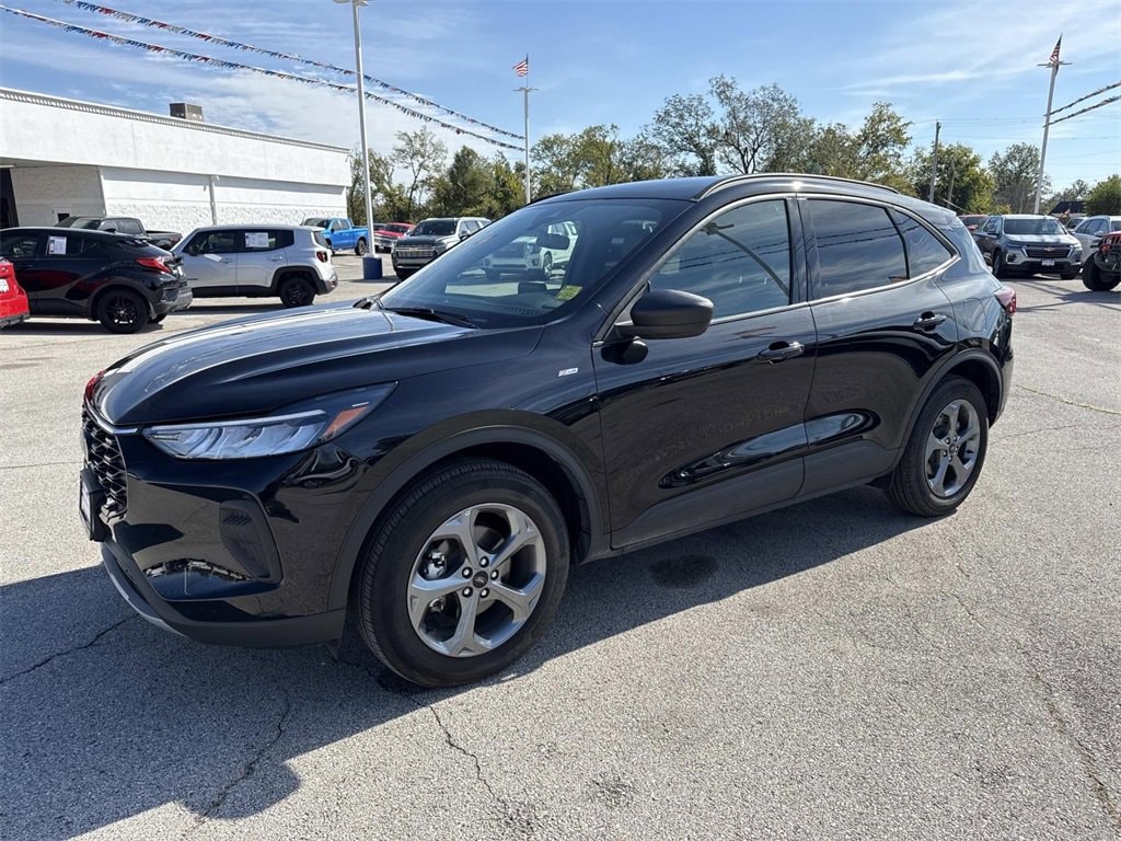 Used 2025 Ford Escape ST-Line