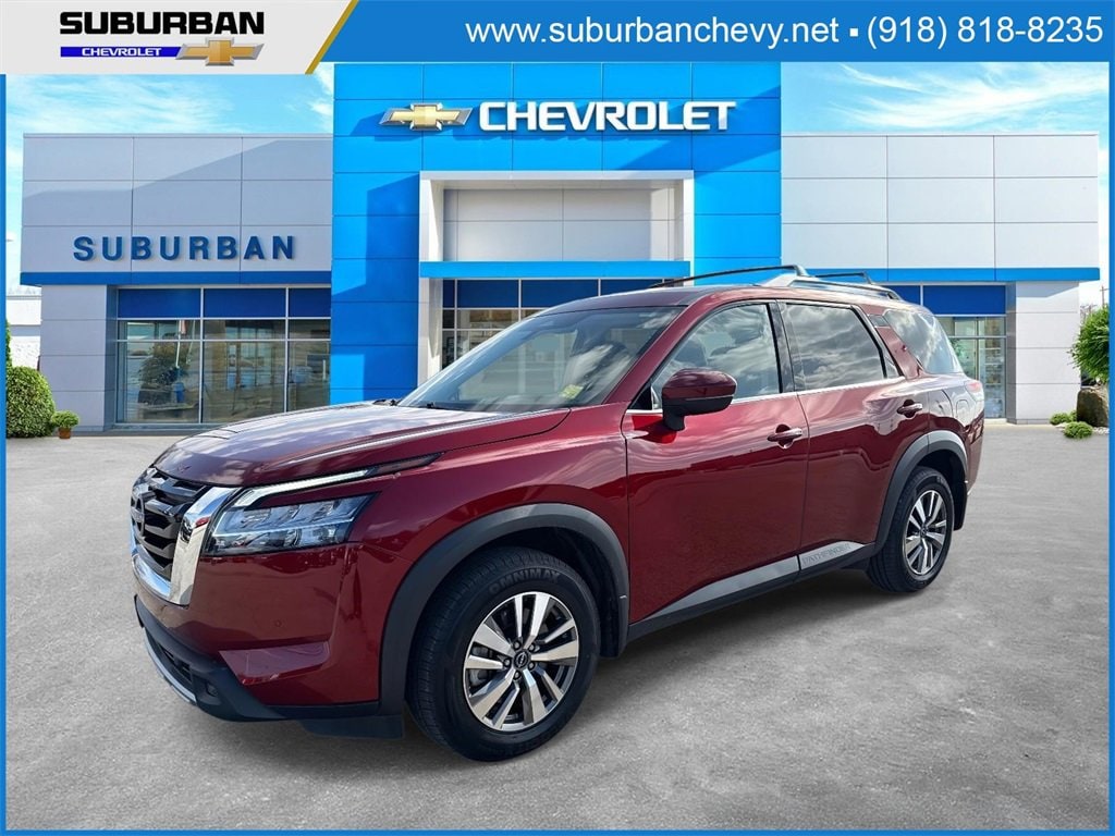 2023 Nissan Pathfinder SL's photo