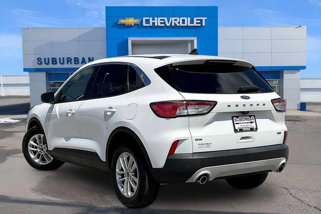 Used 2021 Ford Escape SE Hybrid