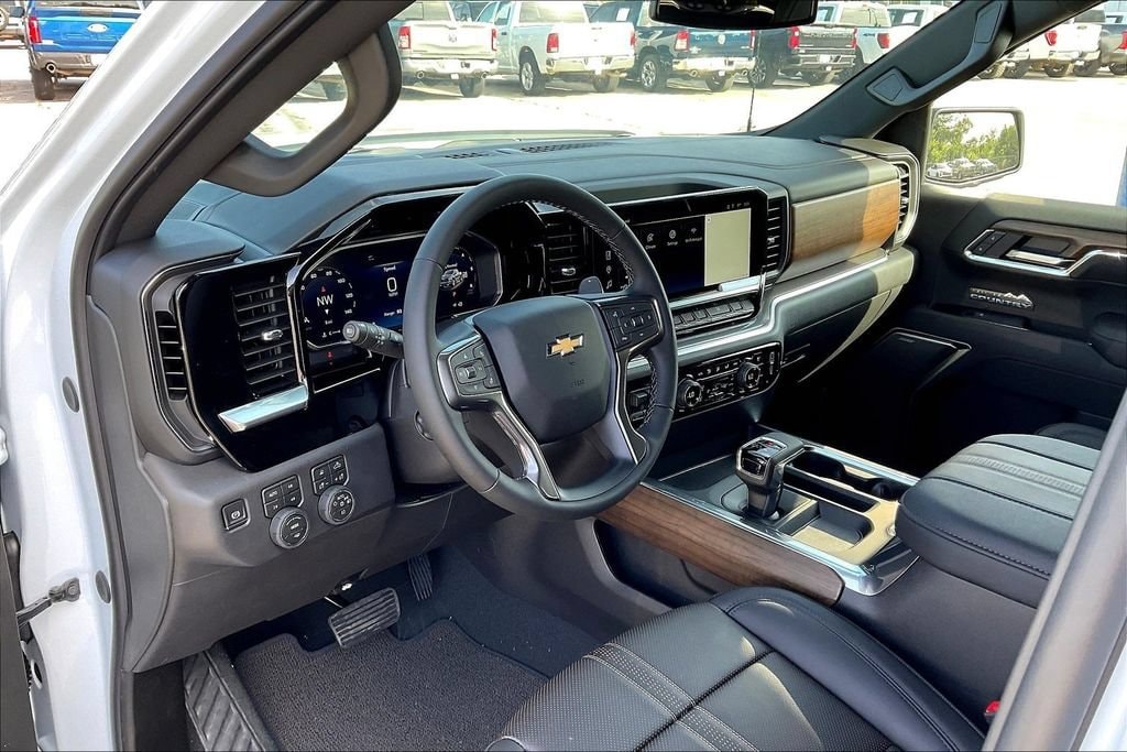 2026 Chevrolet Silverado 1500 High Country - Photo 8