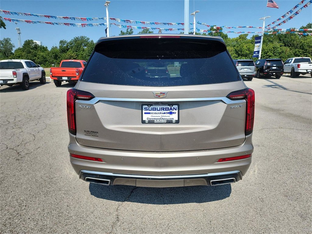 2023 Cadillac XT6 Luxury photo 3