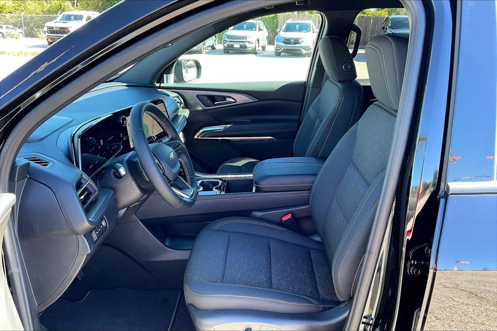 2027 Chevrolet Traverse LT - Photo 15