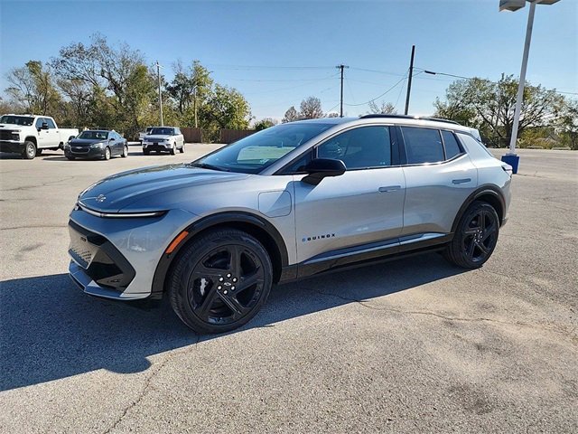 2025 Chevrolet Equinox EV 3RS photo 2