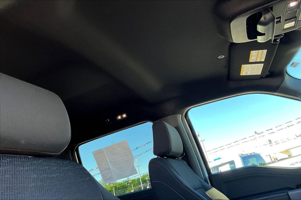2025 Ford F-150 XLT - Photo 17