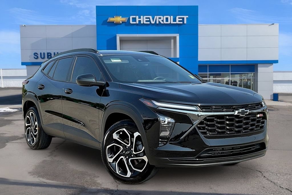 Used 2025 Chevrolet Trax 2RS SUV