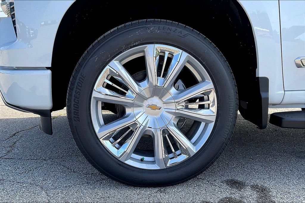 2026 Chevrolet Silverado 1500 High Country - Photo 18