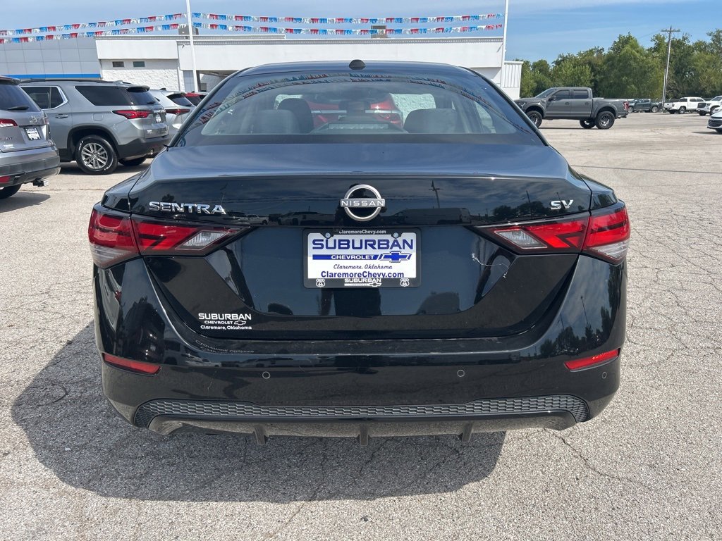 2024 Nissan Sentra SV photo 3