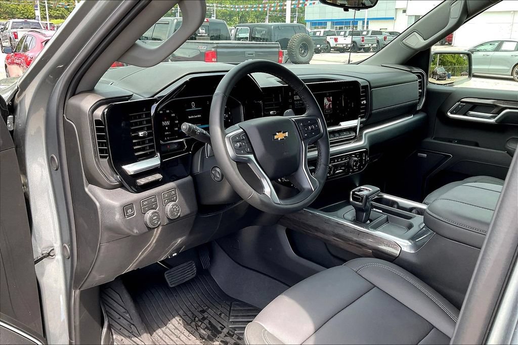 2026 Chevrolet Silverado 1500 LTZ - Photo 8