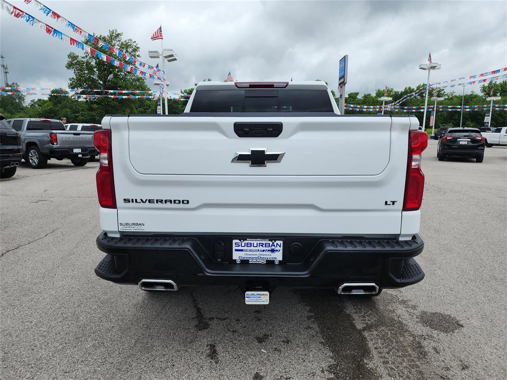 2024 Chevrolet Silverado 1500 LT Trail Boss photo 3