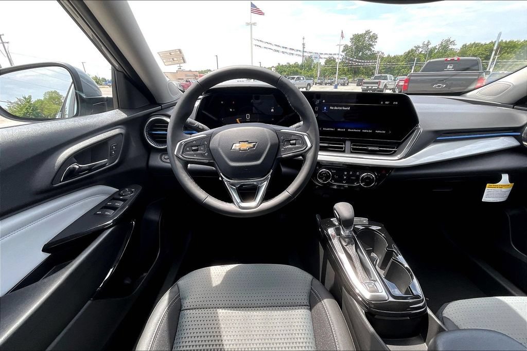 2026 Chevrolet Trax LT - Photo 6
