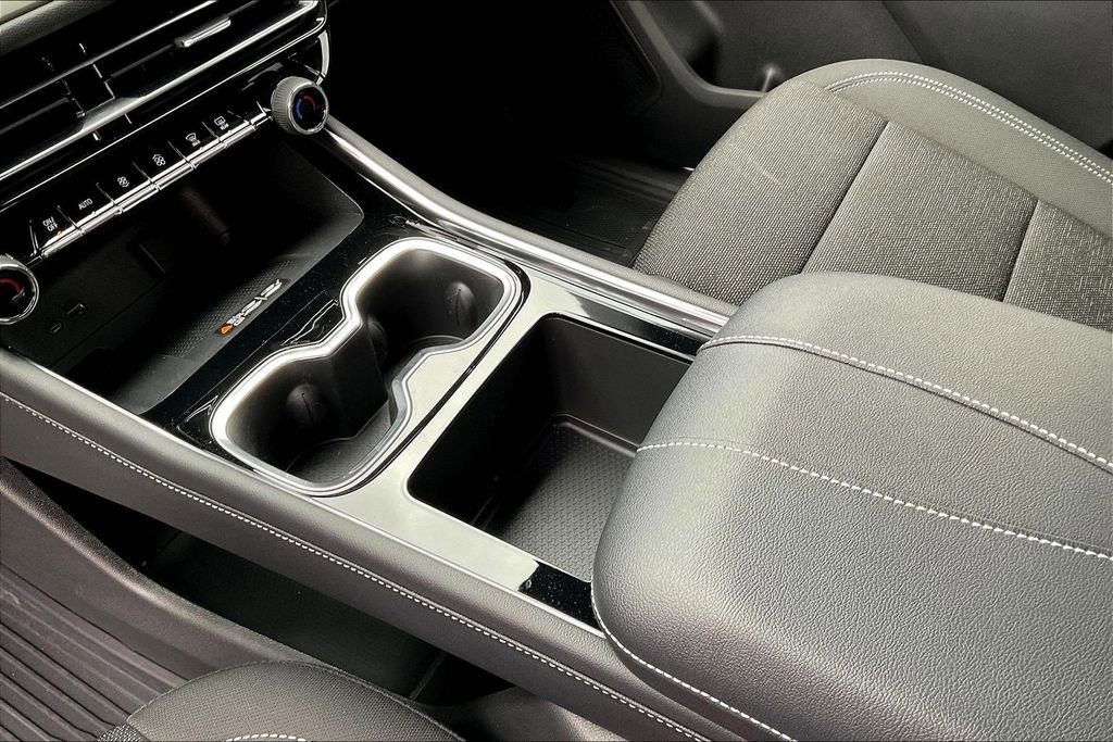 2026 Chevrolet Traverse LT - Photo 8