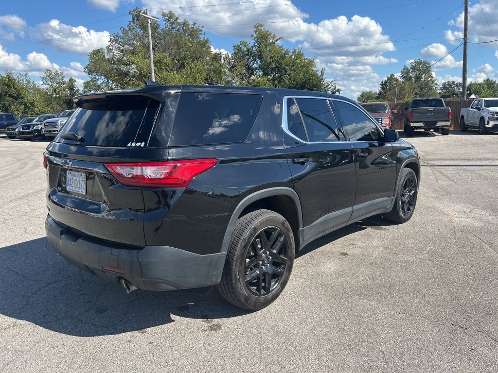 2020 Chevrolet Traverse LS photo 3