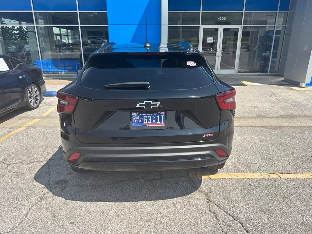 Used 2025 Chevrolet Trax 2RS SUV