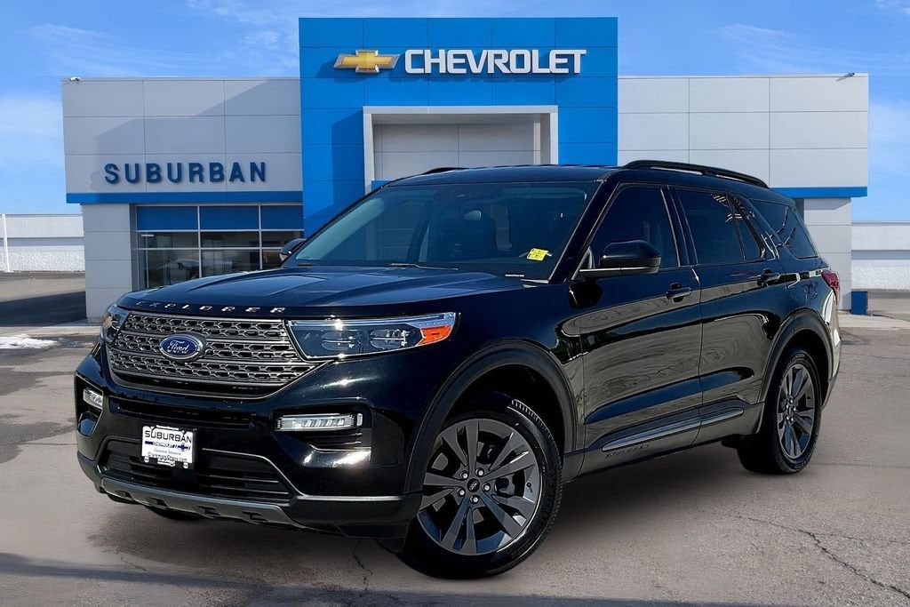 Used 2024 Ford Explorer XLT