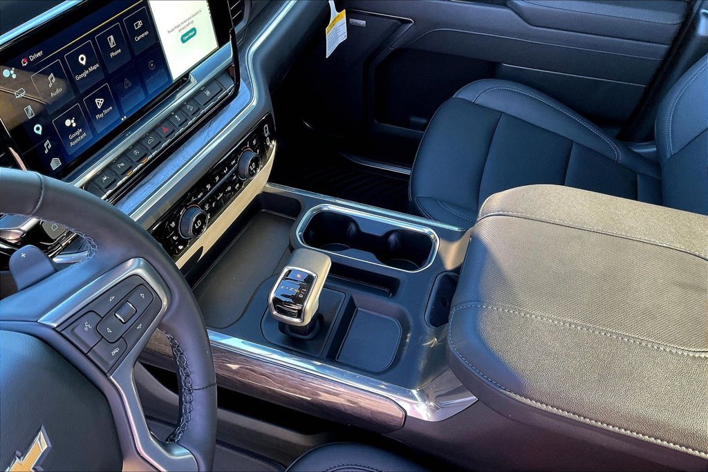 2026 Chevrolet Silverado 1500 LTZ - Photo 9