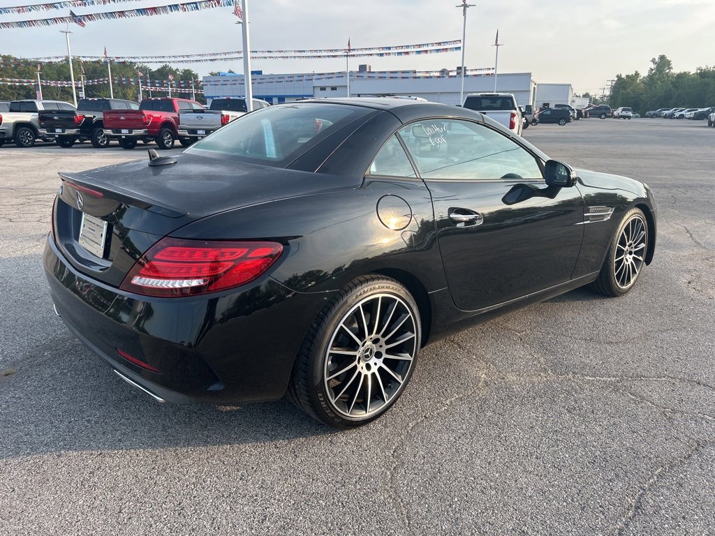 2019 Mercedes Benz SLC 300 photo 4