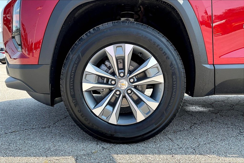 2027 Chevrolet Equinox LT - Photo 16