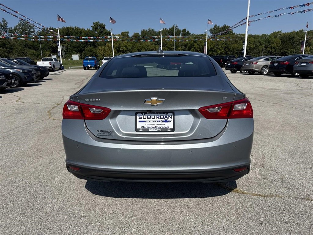 2024 Chevrolet Malibu 1LT photo 3