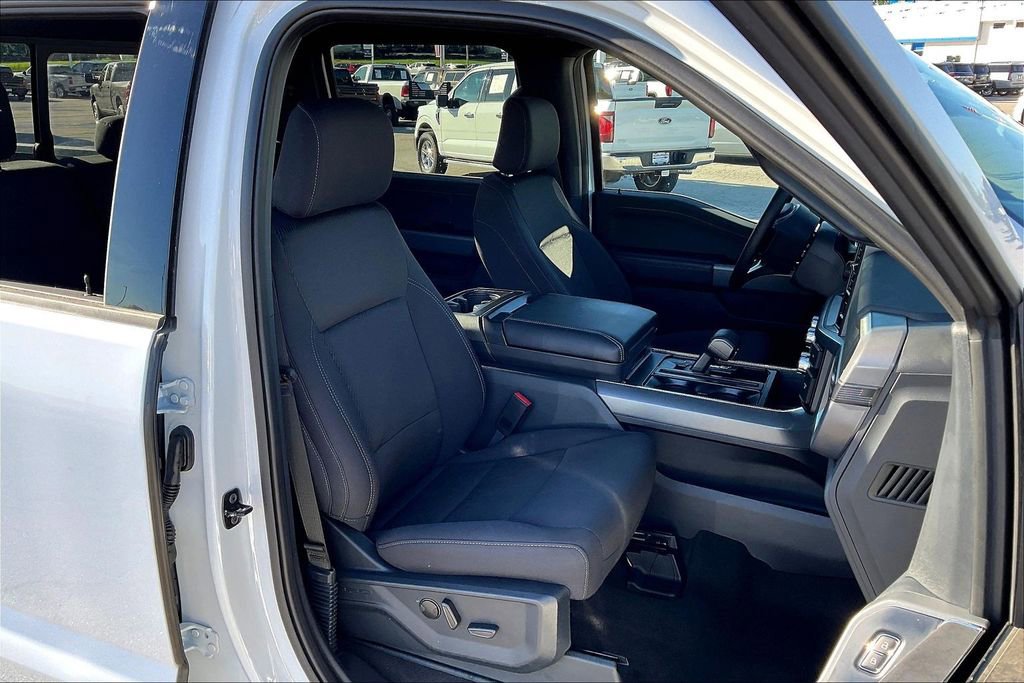 2025 Ford F-150 XLT - Photo 7