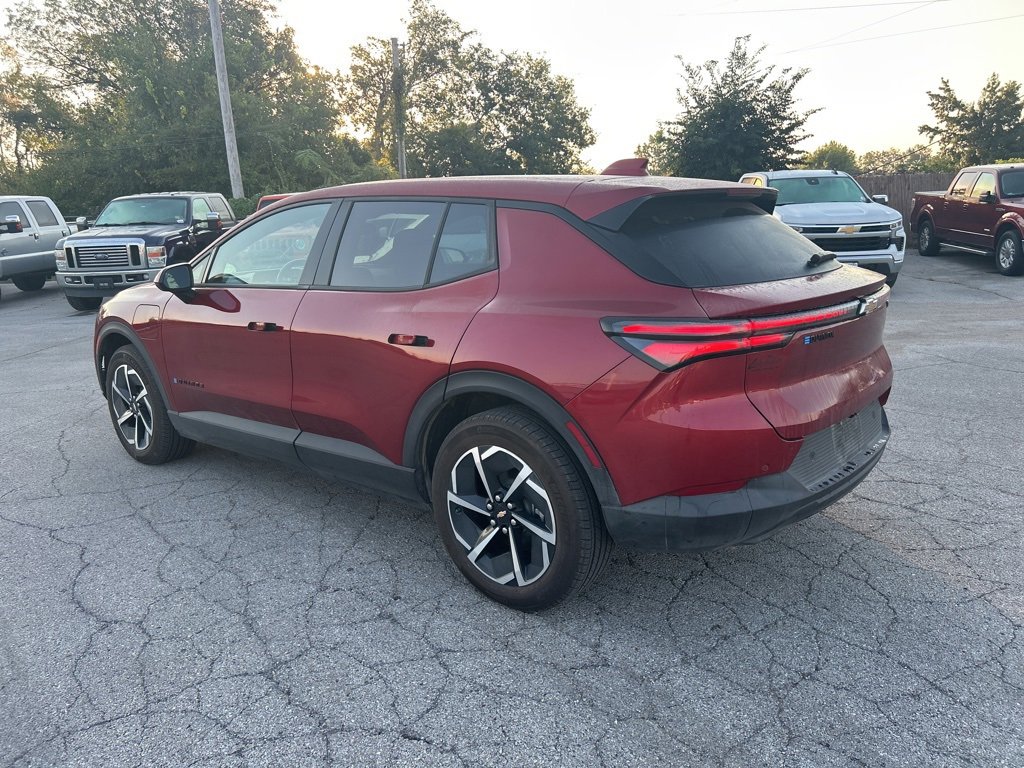 2025 Chevrolet Equinox EV 1LT photo 2