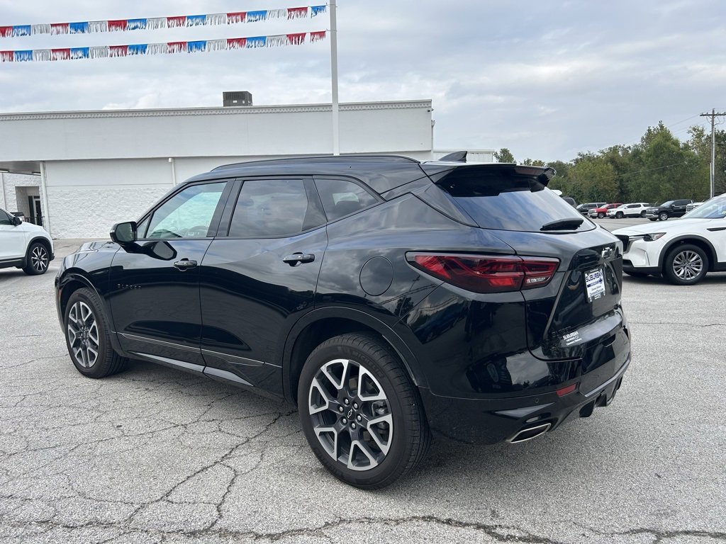 2025 Chevrolet Blazer RS photo 2