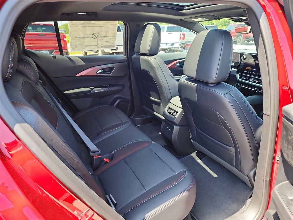 2025 Chevrolet Equinox EV RS - Photo 25