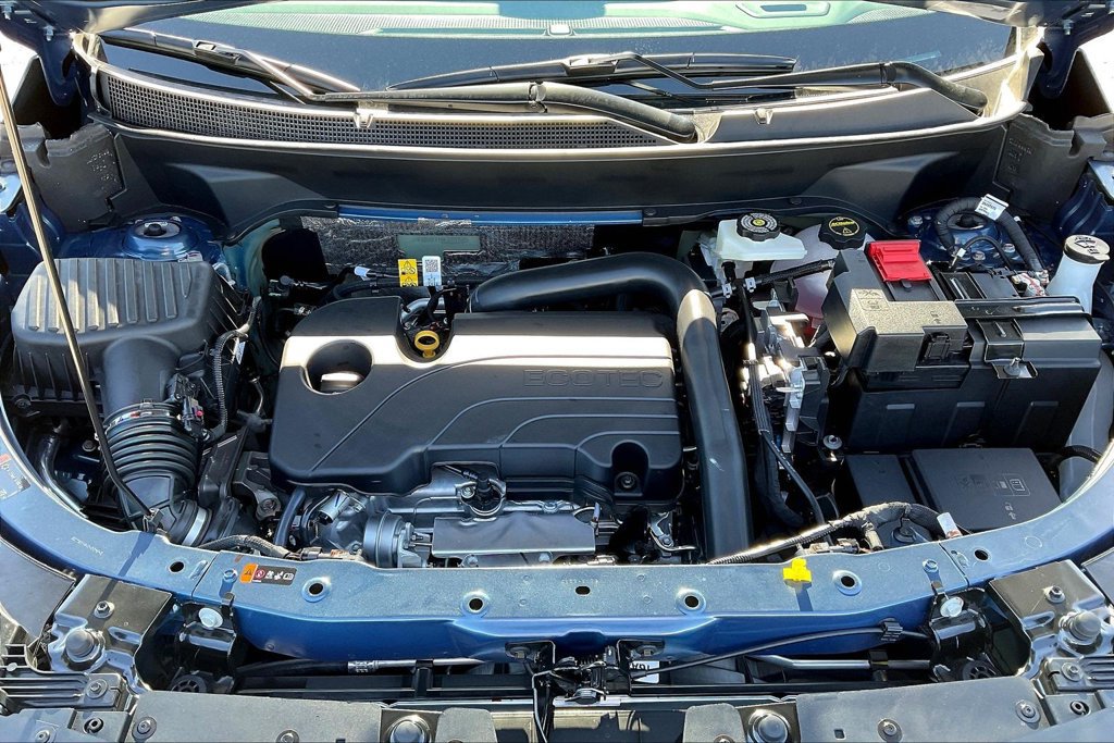 2027 Chevrolet Equinox LT - Photo 17