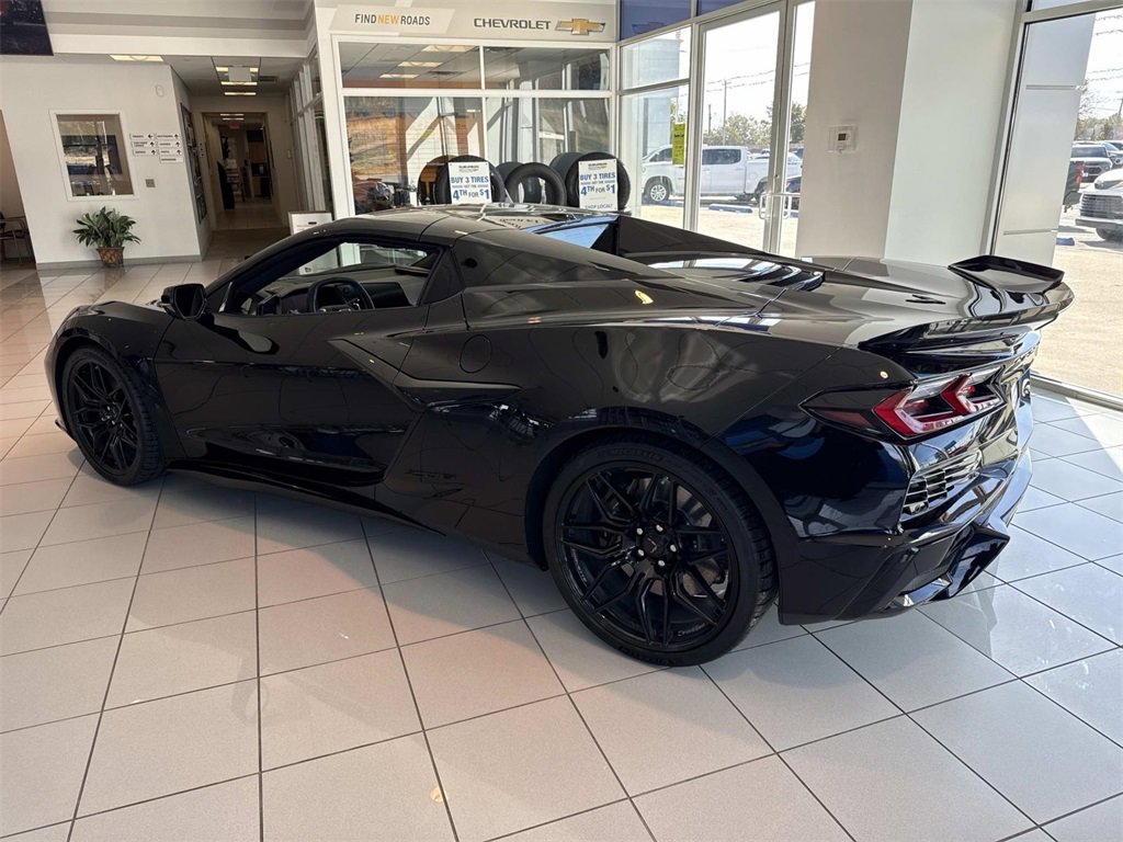 2026 Chevrolet Corvette Z06 2LZ photo 3