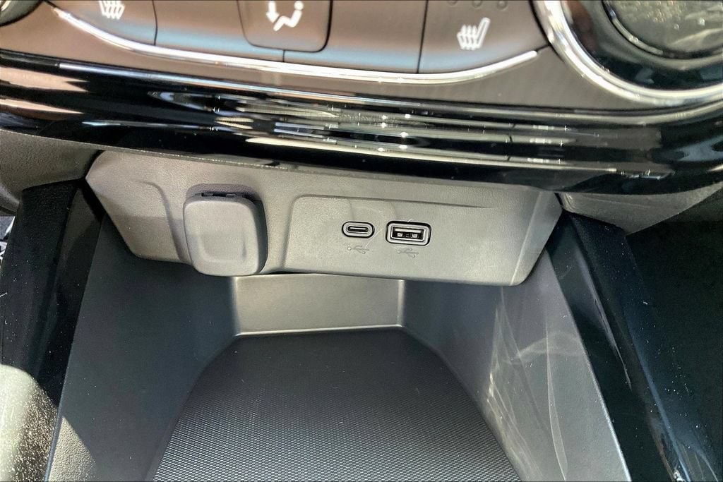 2026 Chevrolet Trax LT - Photo 14