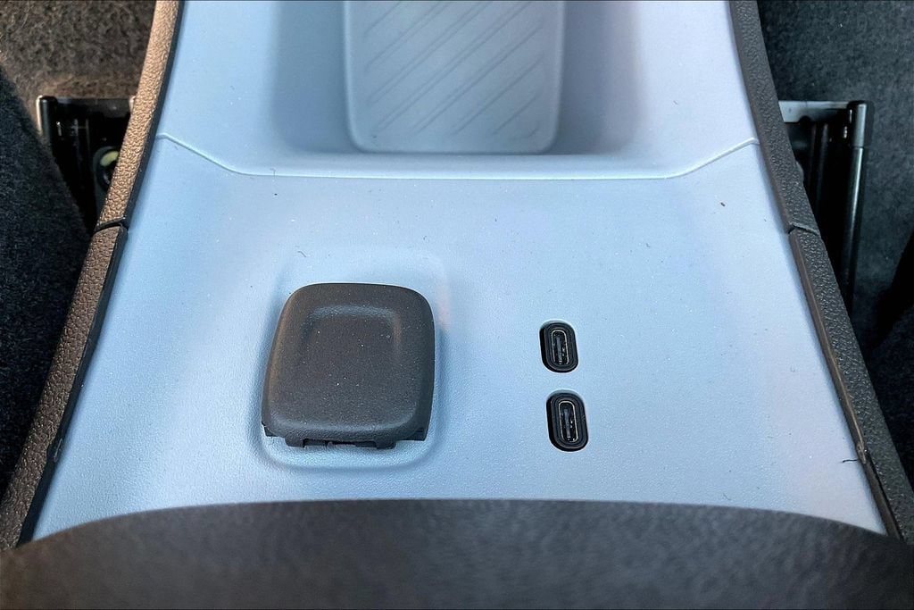 2027 Chevrolet Bolt RS - Photo 14