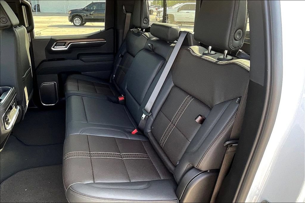 2026 Chevrolet Silverado 1500 High Country - Photo 7