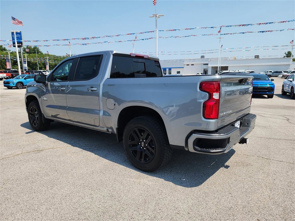 2026 Chevrolet Silverado 1500 RST photo 2