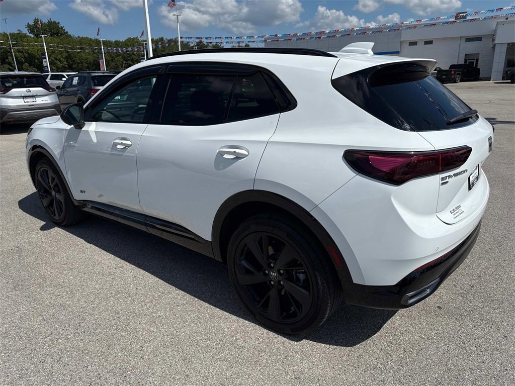 2025 Buick Envision Sport Touring photo 3