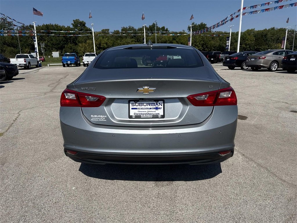 2024 Chevrolet Malibu 1LT photo 3