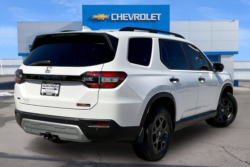 Used 2025 Honda Pilot TrailSport
